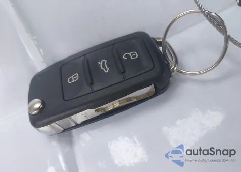 2013 Volkswagen Beetle 2.5L from USA, damaged, VIN 3VW5P7AT4DM823078